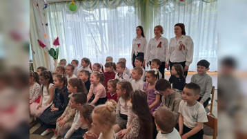 Музыкальная гостиная на тему "Песни грозовых лет" (корпус 2) Музыкальная гостиная на тему "Песни грозовых лет" (корпус 2).