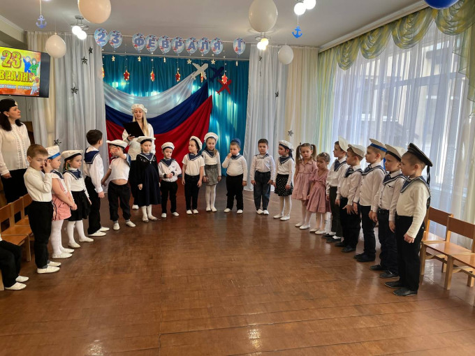 Музыкально-спортивное развлечение "Все мы моряки" Музыкально-спортивное развлечение "Все мы моряки".